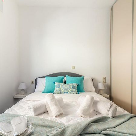 Sophia'S Comfortable Home With A Private Backyard Gazi Екстериор снимка