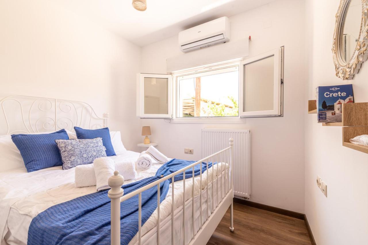 Sophia'S Comfortable Home With A Private Backyard Gazi Екстериор снимка