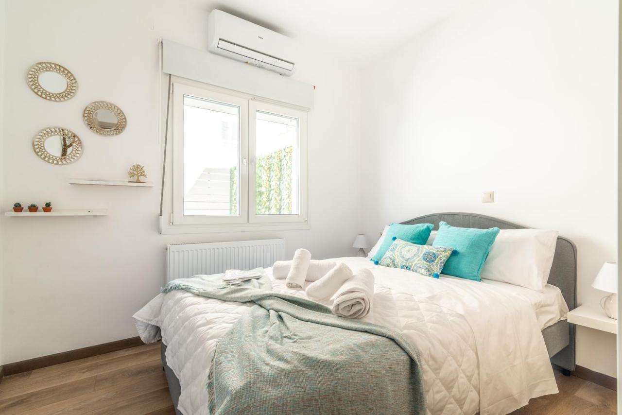 Sophia'S Comfortable Home With A Private Backyard Gazi Екстериор снимка
