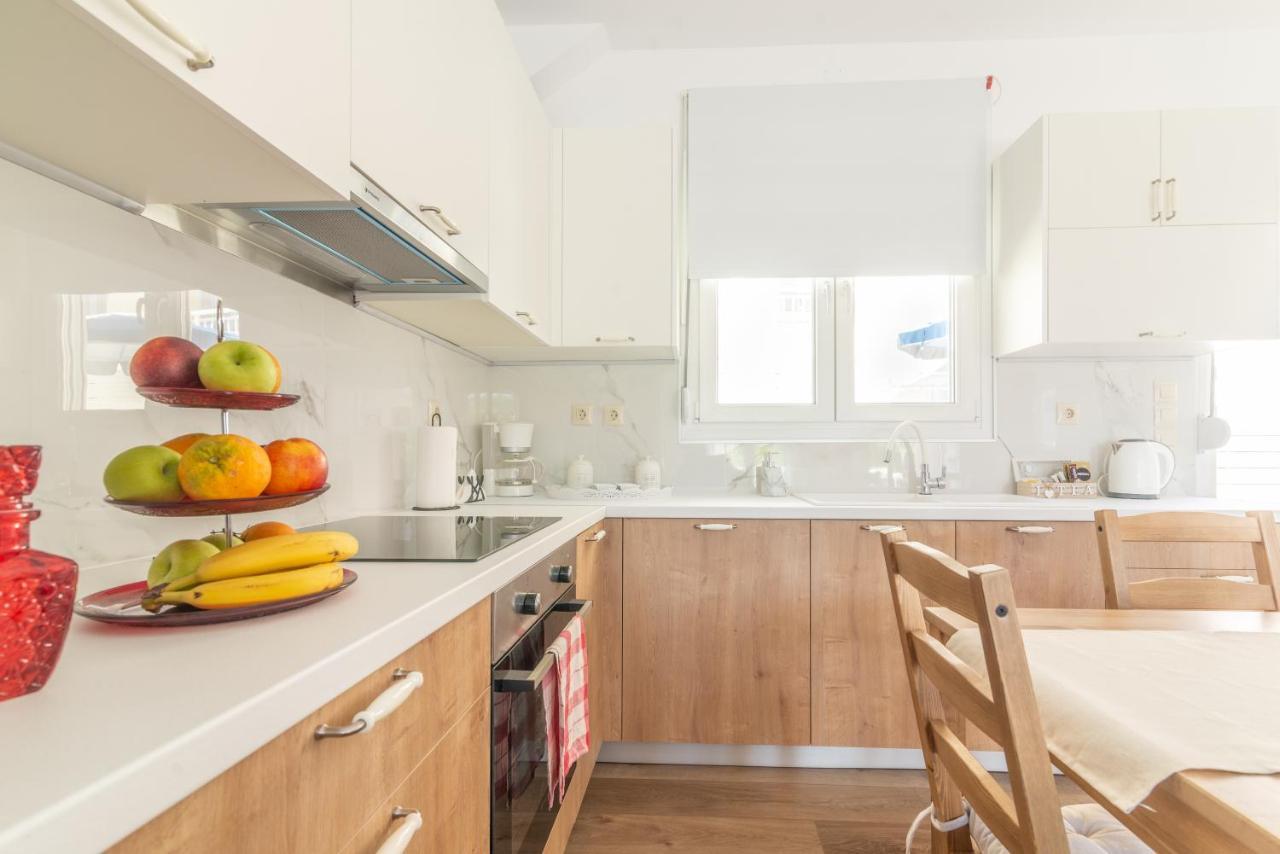 Sophia'S Comfortable Home With A Private Backyard Gazi Екстериор снимка