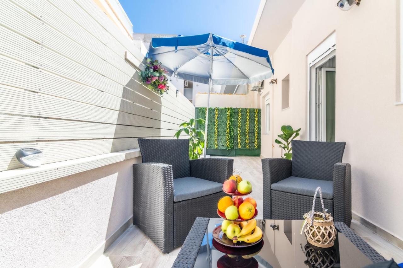 Sophia'S Comfortable Home With A Private Backyard Gazi Екстериор снимка